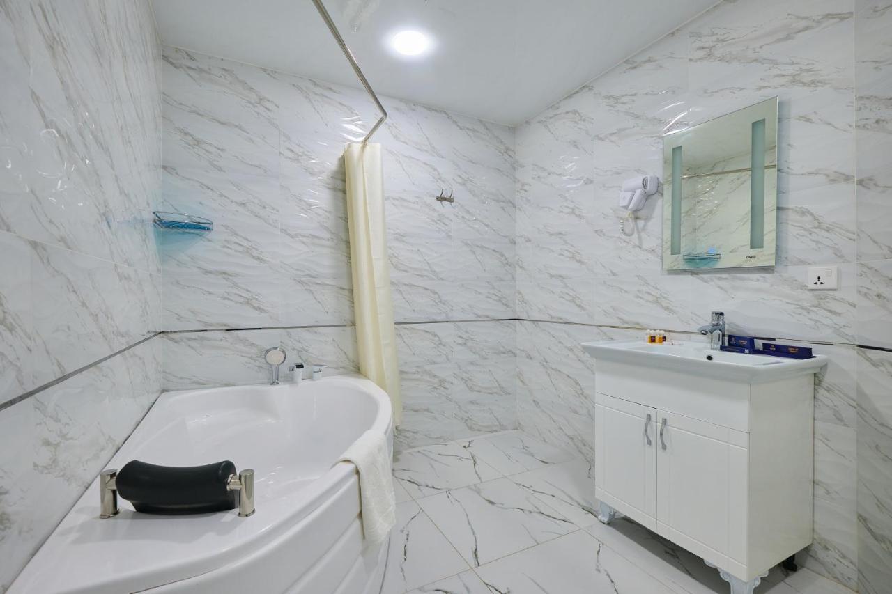 Samaria Hotel And Spa Самарканд Екстериор снимка